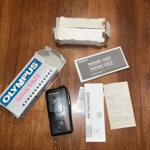 Olympus Pearlcorder S923 Handheld Microcassette Voice Recorder BOX BOOK Works